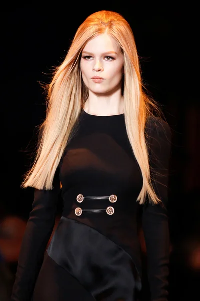 Look 1